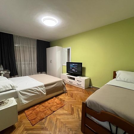Appartement Downtown Retreat "Spiranca" à Tirana Extérieur photo
