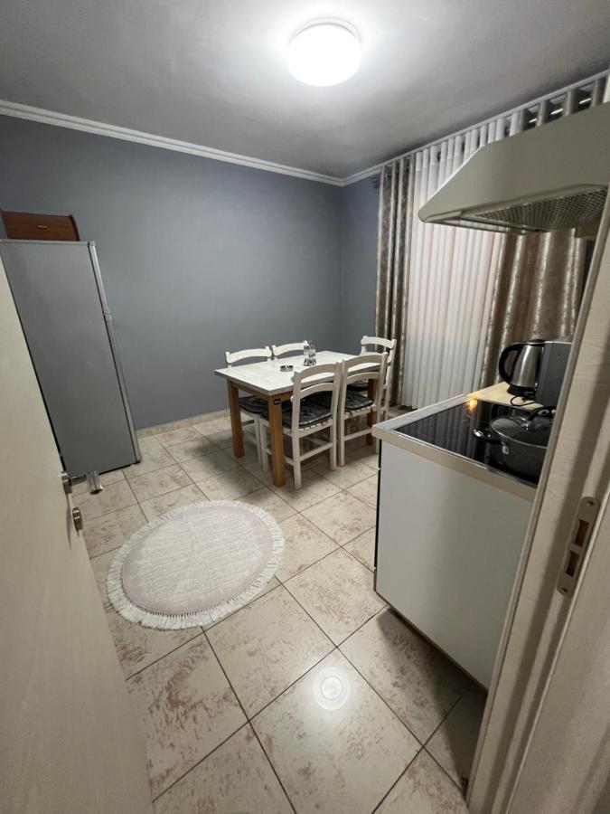 Appartement Downtown Retreat "Spiranca" à Tirana Extérieur photo