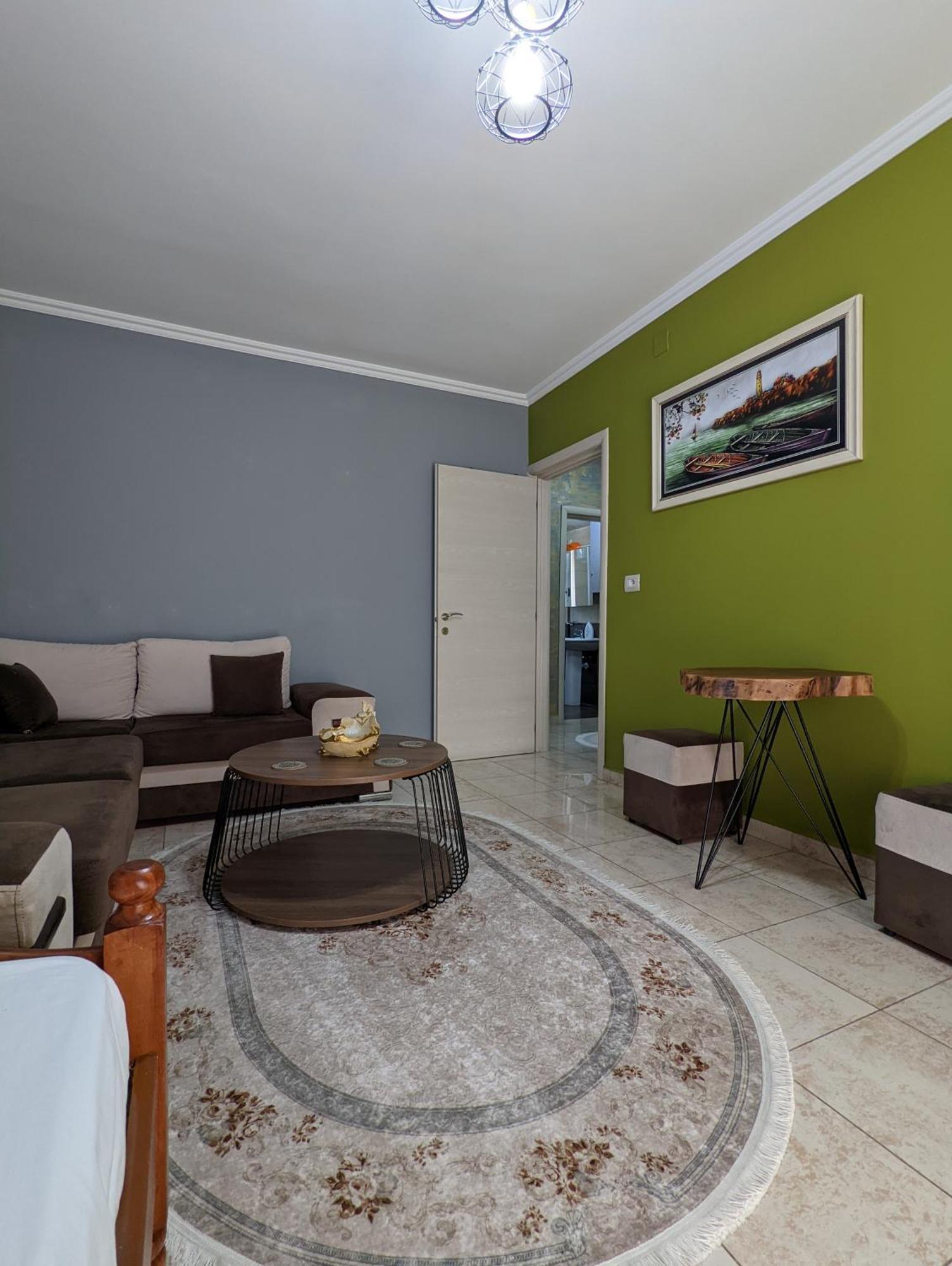 Appartement Downtown Retreat "Spiranca" à Tirana Extérieur photo